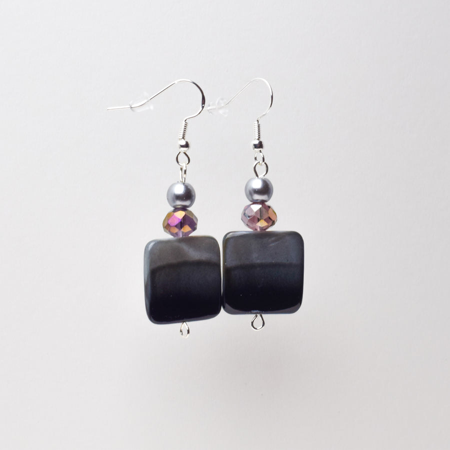 Black Sediment Shell