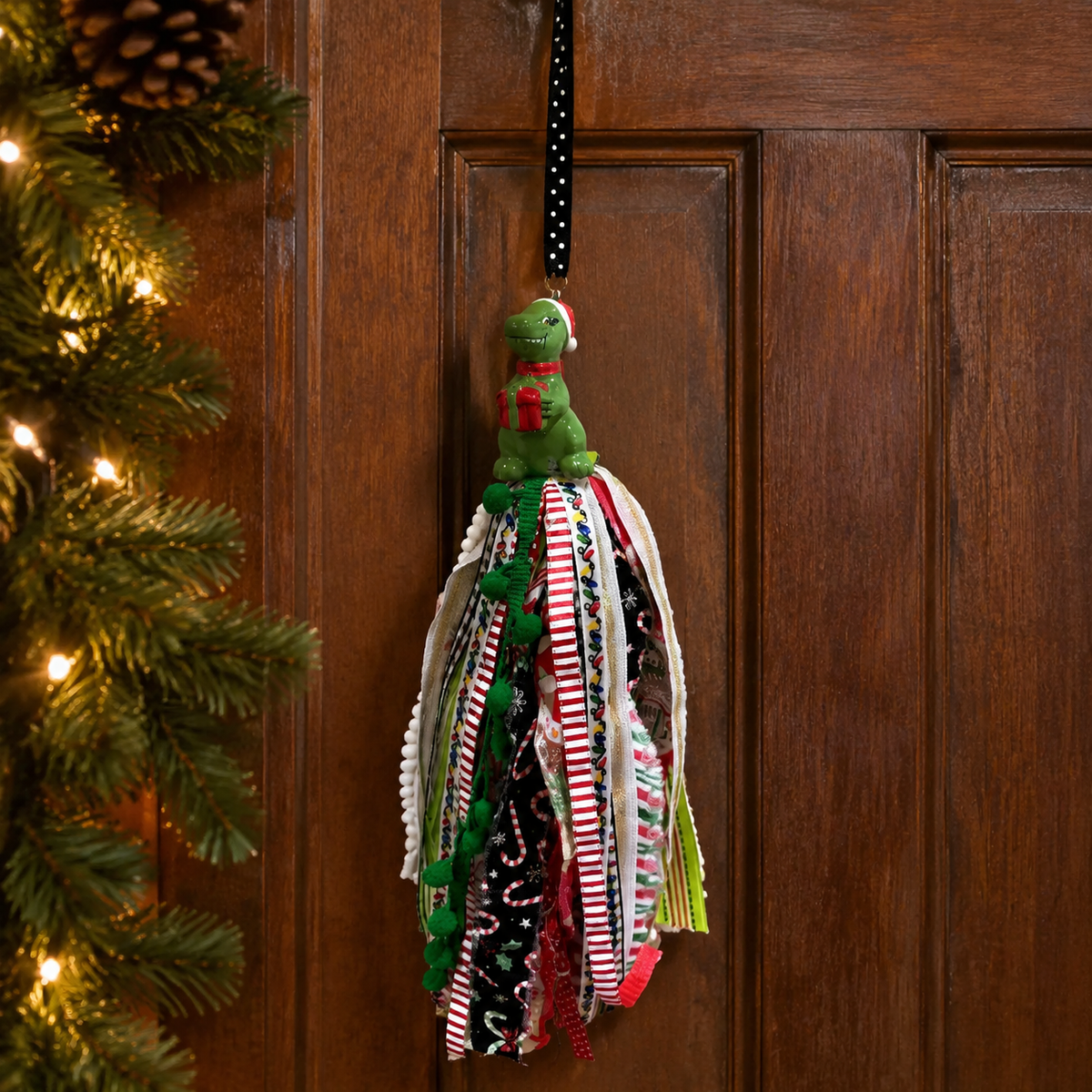 Prehistoric Christmas 04-grinch 03-seasonal