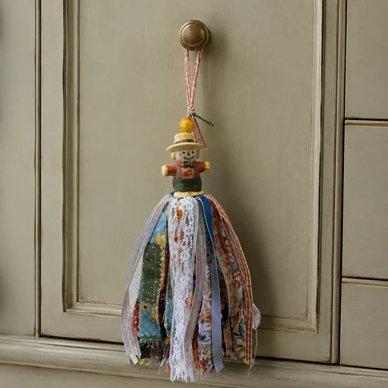 Harvest Sweethearts Scarecrow — Fall Door Tassel