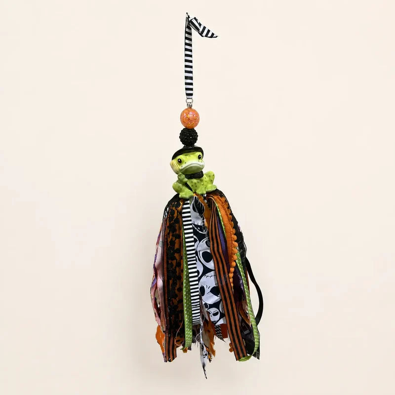 Hocus Croakus — Witch Frog Halloween Door Tassel