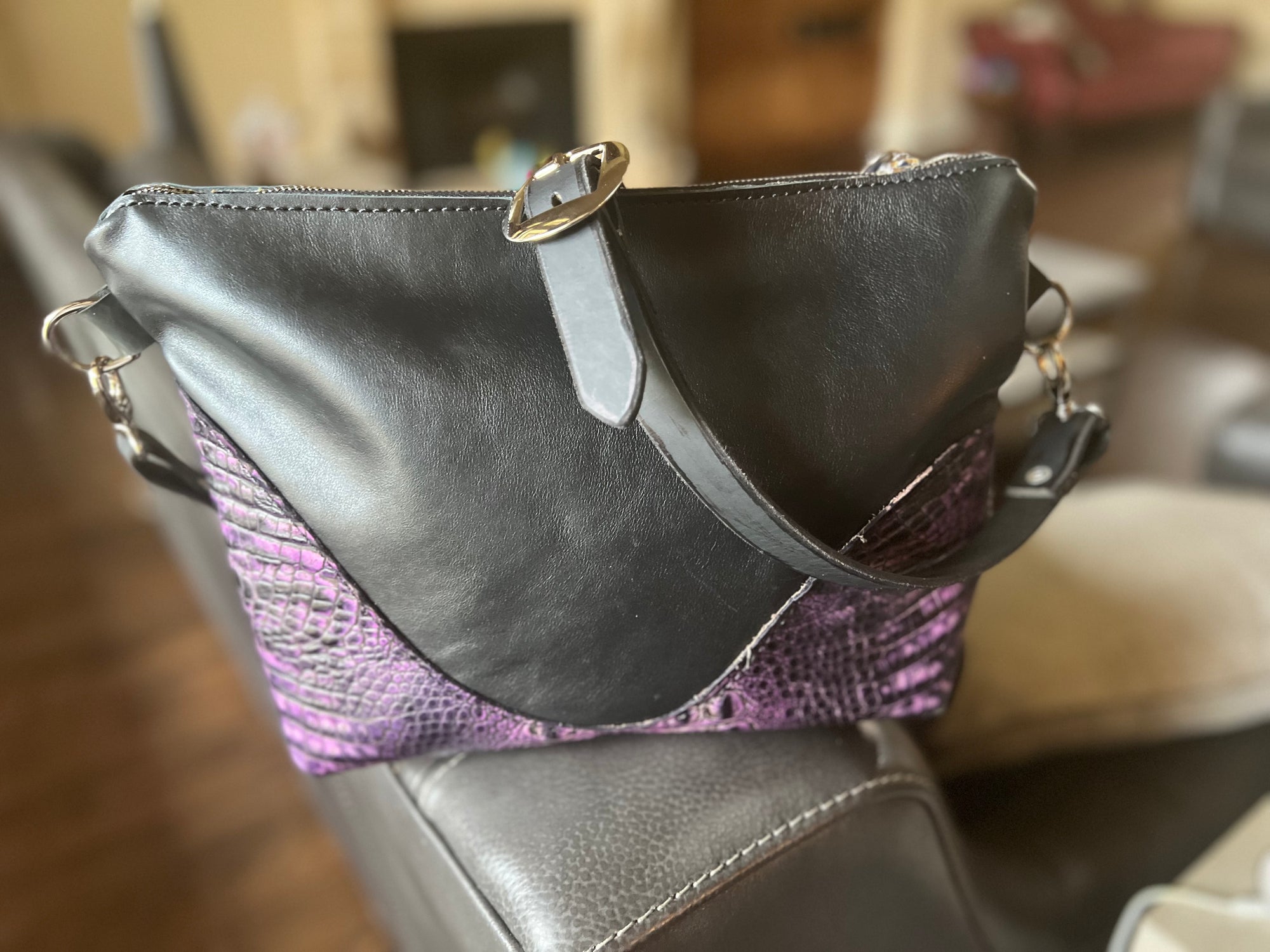 Medium Zipper Pouch Purse