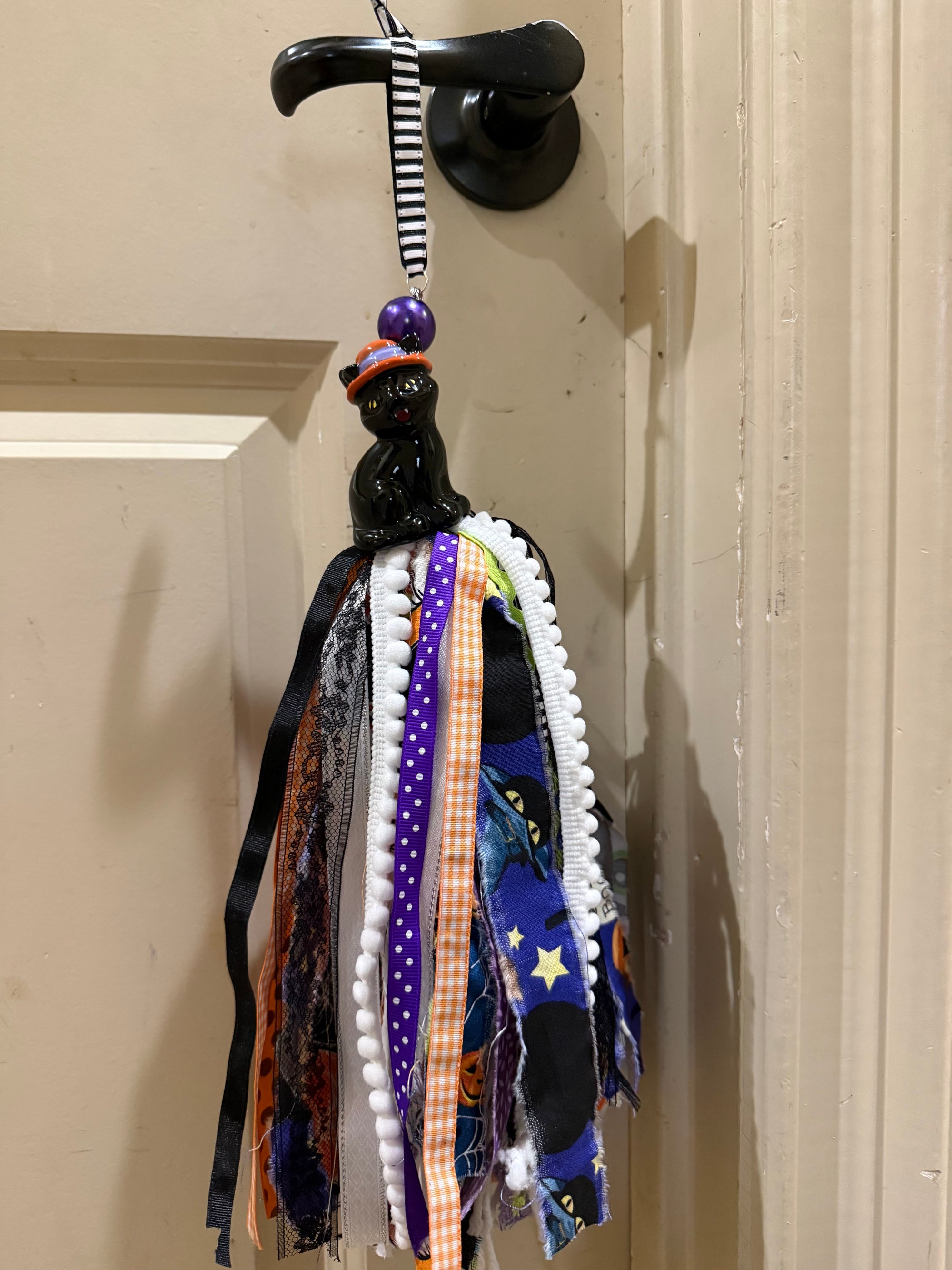 Decorative tassels