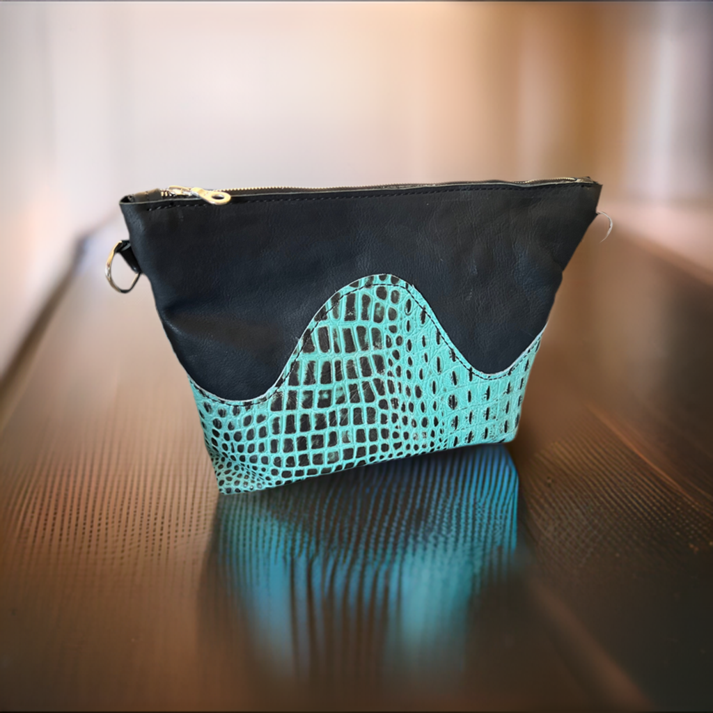 Medium Zipper Pouch Purse