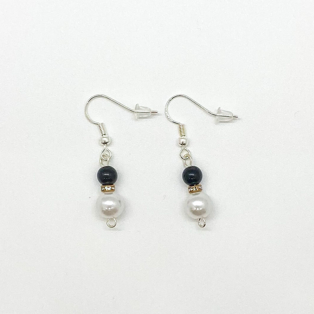 Black and Pearl Holiday
